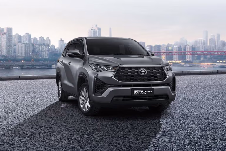 Toyota Innova Zenix
